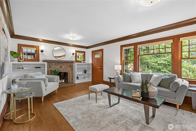 1417 Martin Luther King Jr Way, Seattle, WA 98122