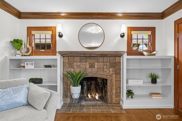 1417 Martin Luther King Jr Way, Seattle, WA 98122