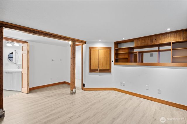 1417 Martin Luther King Jr Way, Seattle, WA 98122