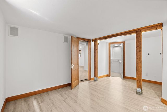 1417 Martin Luther King Jr Way, Seattle, WA 98122