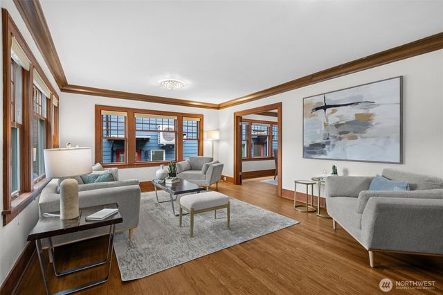 1417 Martin Luther King Jr Way, Seattle, WA 98122