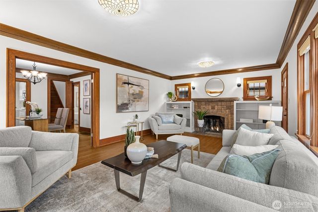 1417 Martin Luther King Jr Way, Seattle, WA 98122