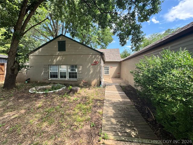 2623 E 55th Place, Tulsa, OK 74105