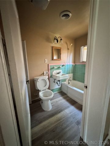 2623 E 55th Place, Tulsa, OK 74105