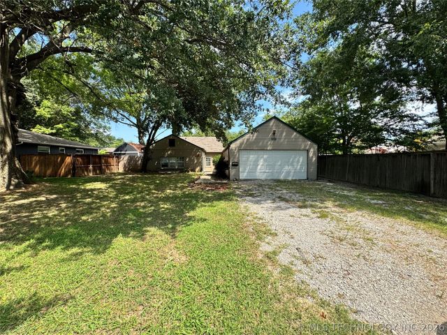 2623 E 55th Place, Tulsa, OK 74105