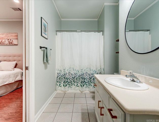 179 Marina Pt Unit A, Hot Springs, AR 71913