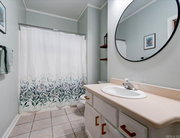 179 Marina Pt Unit A, Hot Springs, AR 71913