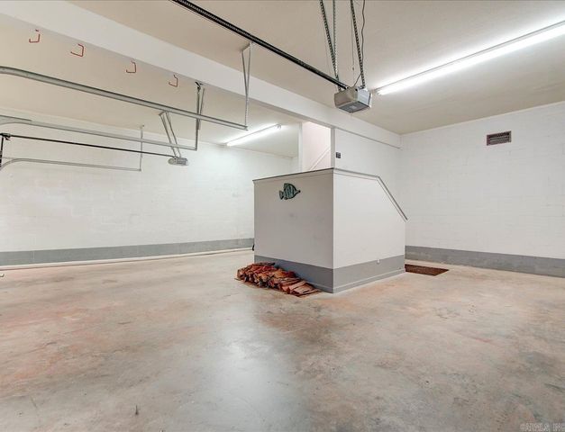 179 Marina Pt Unit A, Hot Springs, AR 71913