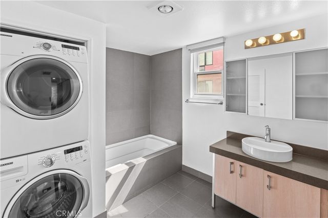 1234 Wilshire Boulevard 218, Los Angeles, CA 90017