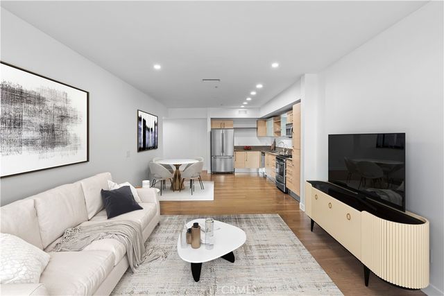 1234 Wilshire Boulevard 218, Los Angeles, CA 90017