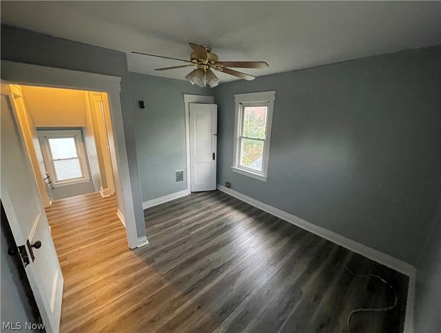 1178 E 147th Street, Cleveland, OH 44110