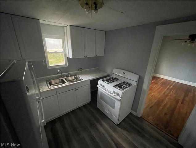 1178 E 147th Street, Cleveland, OH 44110