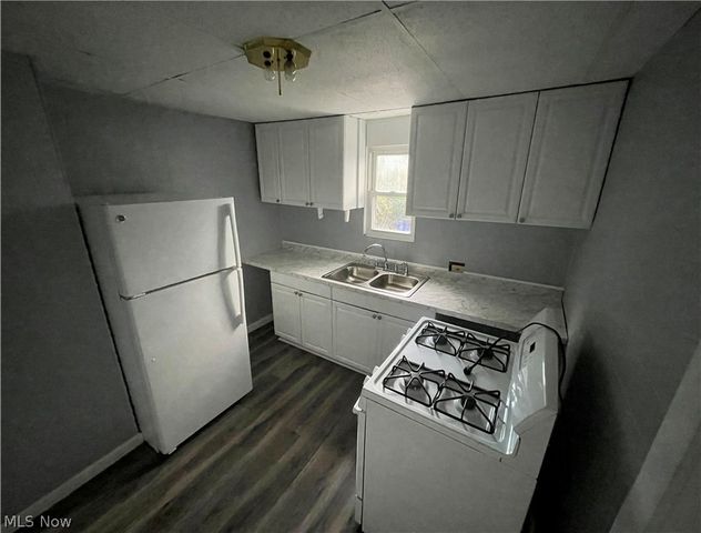 1178 E 147th Street, Cleveland, OH 44110