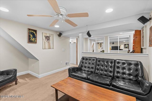 17 Chestnut Hill Drive, Toms River, NJ 08755