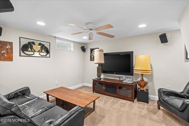 17 Chestnut Hill Drive, Toms River, NJ 08755