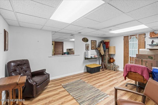 17 Chestnut Hill Drive, Toms River, NJ 08755