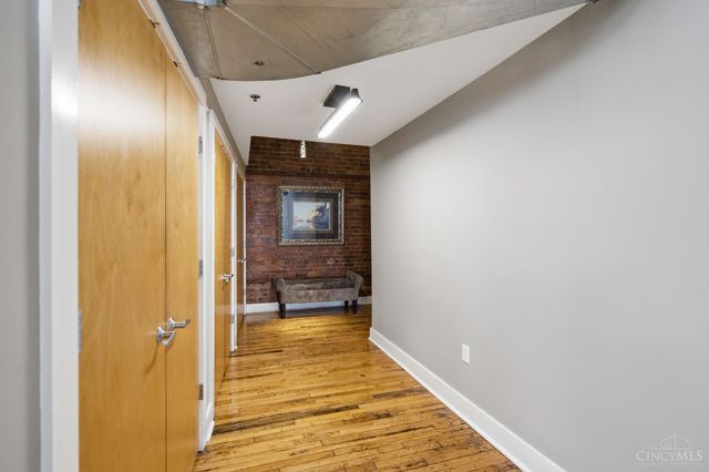 26 E Sixth Street, Cincinnati, OH 45202