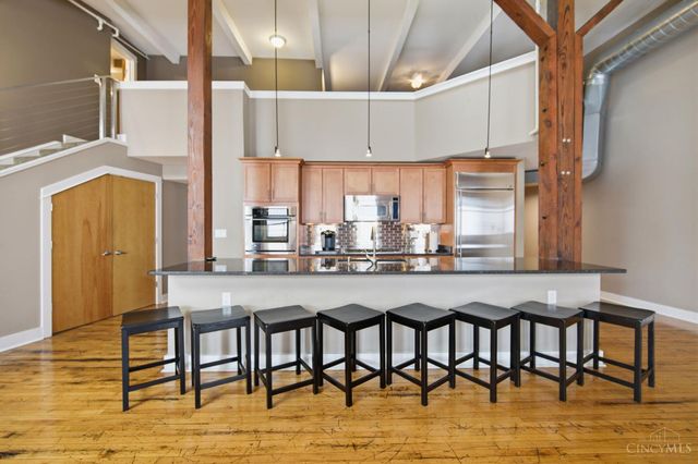 26 E Sixth Street, Cincinnati, OH 45202