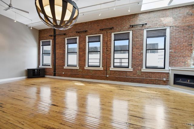 26 E Sixth Street, Cincinnati, OH 45202