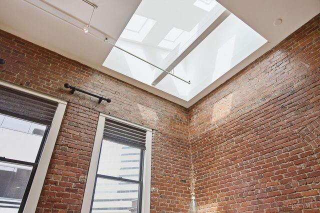 26 E Sixth Street, Cincinnati, OH 45202