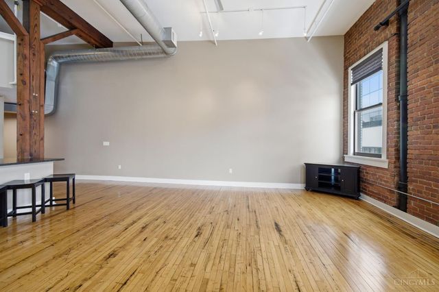 26 E Sixth Street, Cincinnati, OH 45202