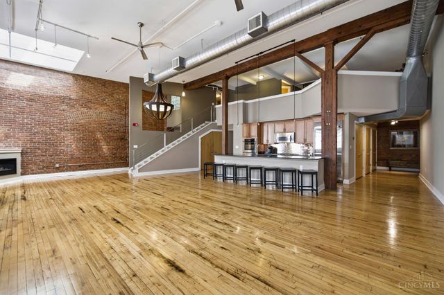26 E Sixth Street, Cincinnati, OH 45202
