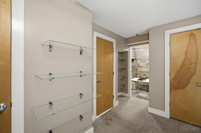 26 E Sixth Street, Cincinnati, OH 45202