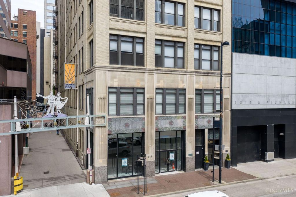 26 E Sixth Street, Cincinnati, OH 45202