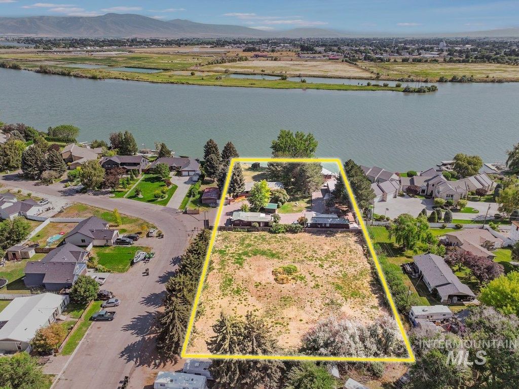 1801 Y Street, Heyburn, ID 83336