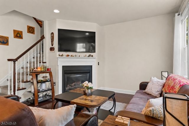 9 Mc Nish Way, West Caldwell Twp., NJ 07006