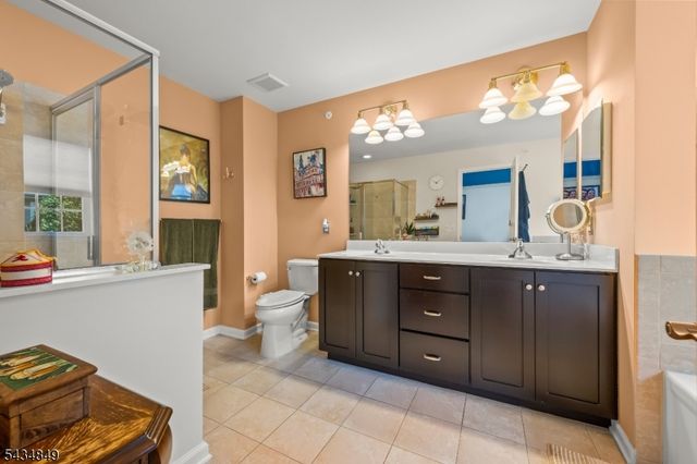 9 Mc Nish Way, West Caldwell Twp., NJ 07006