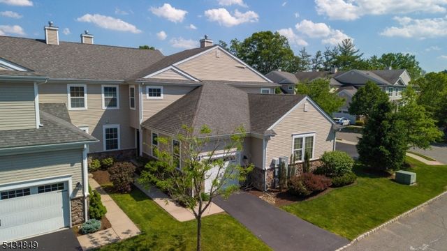 9 Mc Nish Way, West Caldwell Twp., NJ 07006