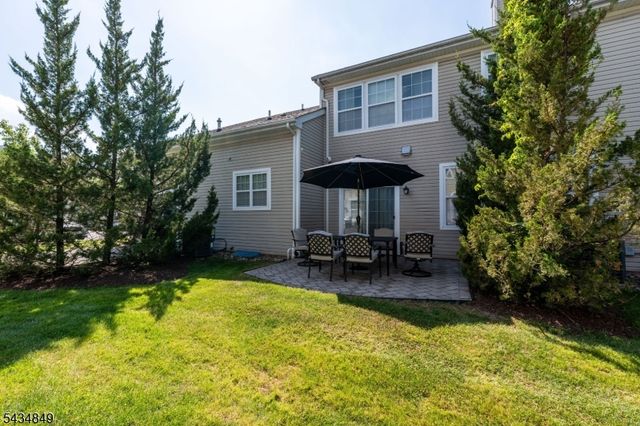 9 Mc Nish Way, West Caldwell Twp., NJ 07006