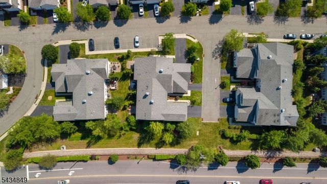 9 Mc Nish Way, West Caldwell Twp., NJ 07006