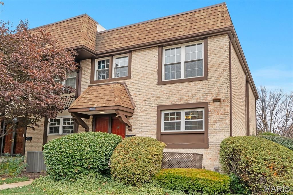 11721 Casa Grande Drive, St Louis, MO 63146