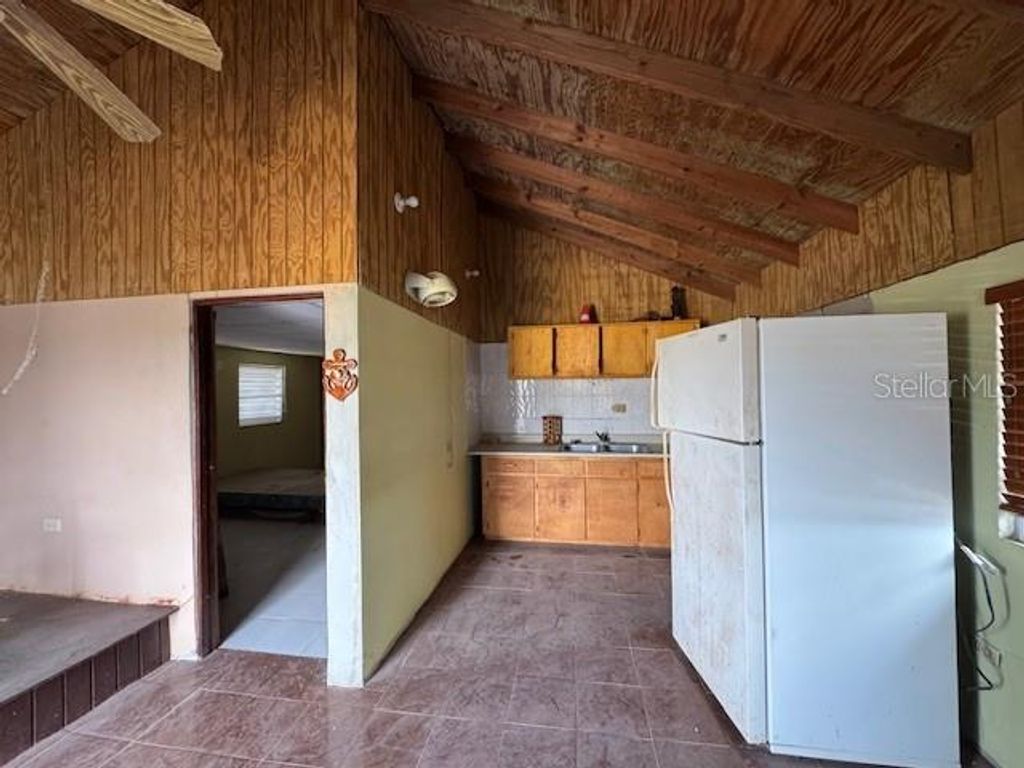 Image 26 of property listing at Calle 8 BO. PIEDRA AGUZA Casa 8, Juana Diaz, PR 00795