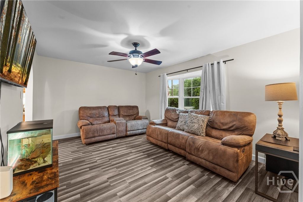 Image 11 of property listing at 212 Melrose Place, Rincon, GA 31326