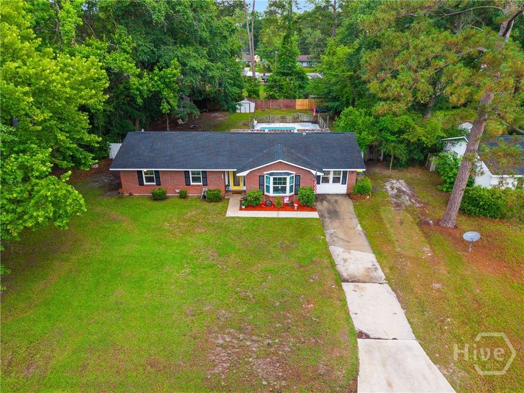 Image 3 of property listing at 212 Melrose Place, Rincon, GA 31326