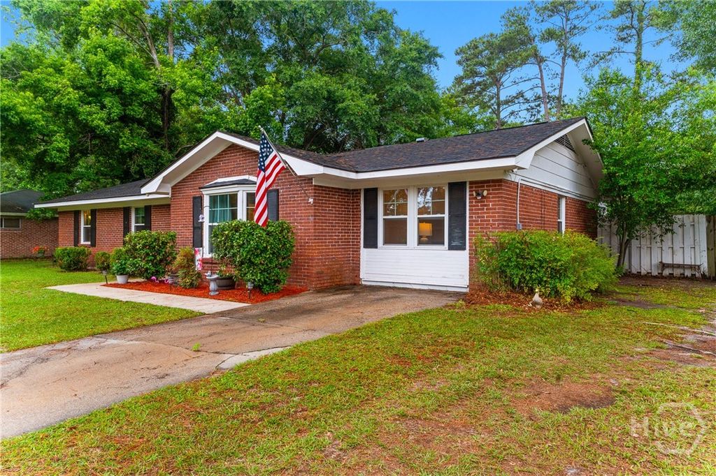 Image 5 of property listing at 212 Melrose Place, Rincon, GA 31326