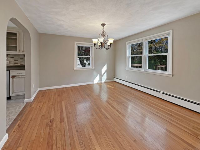 19 Center Drive, Ledyard, CT 06339