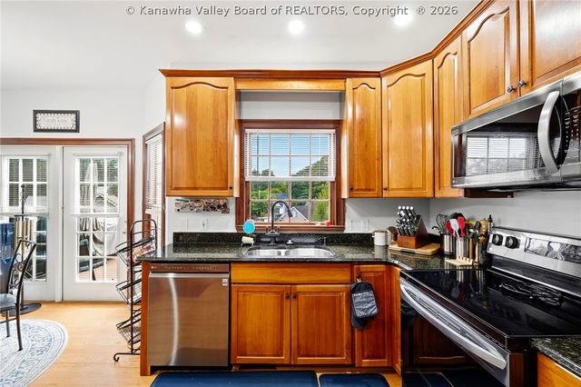110 Southern Woods Drive, South Charleston, WV 25309