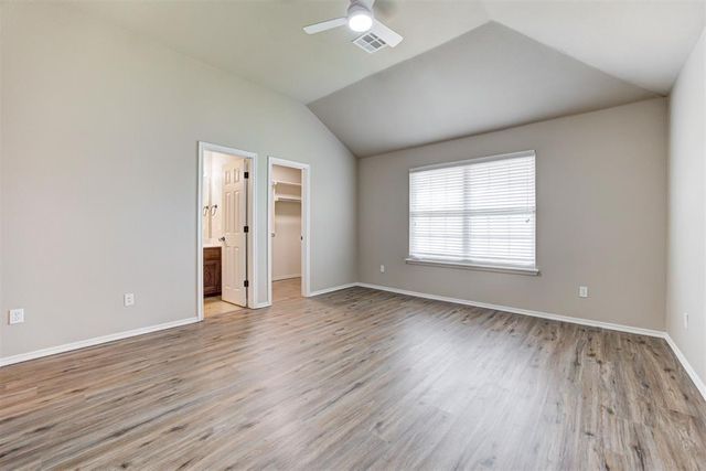 508 Manhattan Drive, Moore, OK 73160