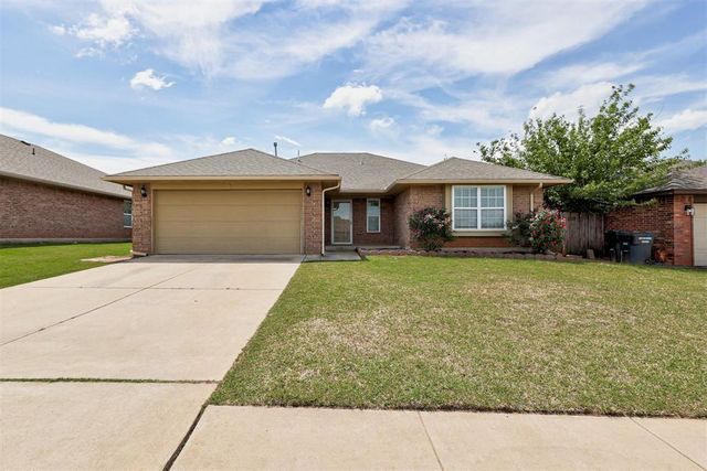 508 Manhattan Drive, Moore, OK 73160