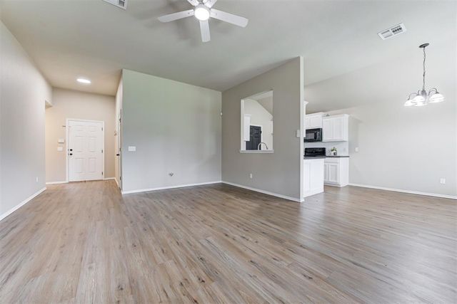 508 Manhattan Drive, Moore, OK 73160