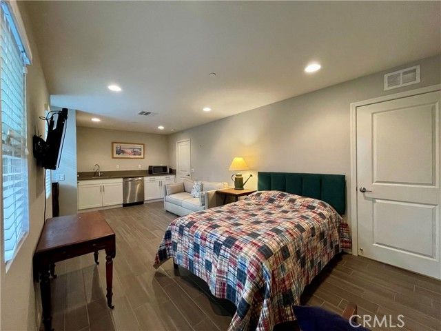 5550 Strand 101, Hawthorne, CA 90250