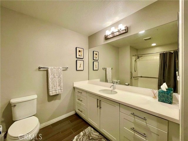 5550 Strand 101, Hawthorne, CA 90250