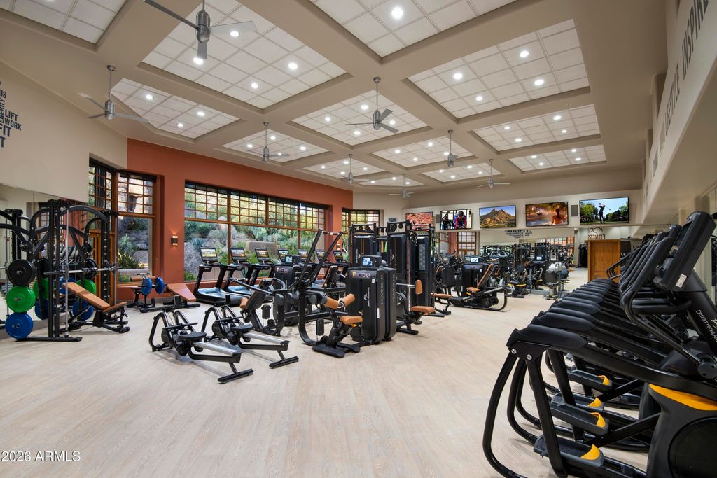 Image 15 of property listing at 10040 E HAPPY VALLEY Road 271, Scottsdale, AZ 85255