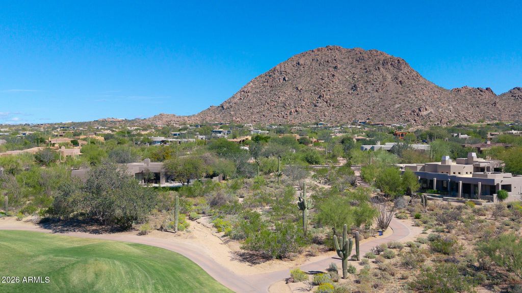 Image 5 of property listing at 10040 E HAPPY VALLEY Road 271, Scottsdale, AZ 85255