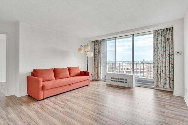 44 Washington St 1103, Brookline, MA 02445