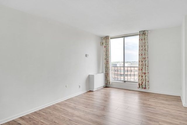 44 Washington St 1103, Brookline, MA 02445
